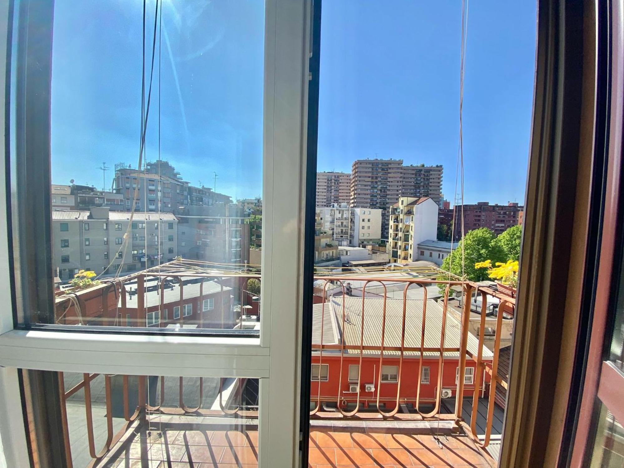 Metro S&m Home, Moderno E Confortevole Con Metro M3 Sotto Casa Appartement