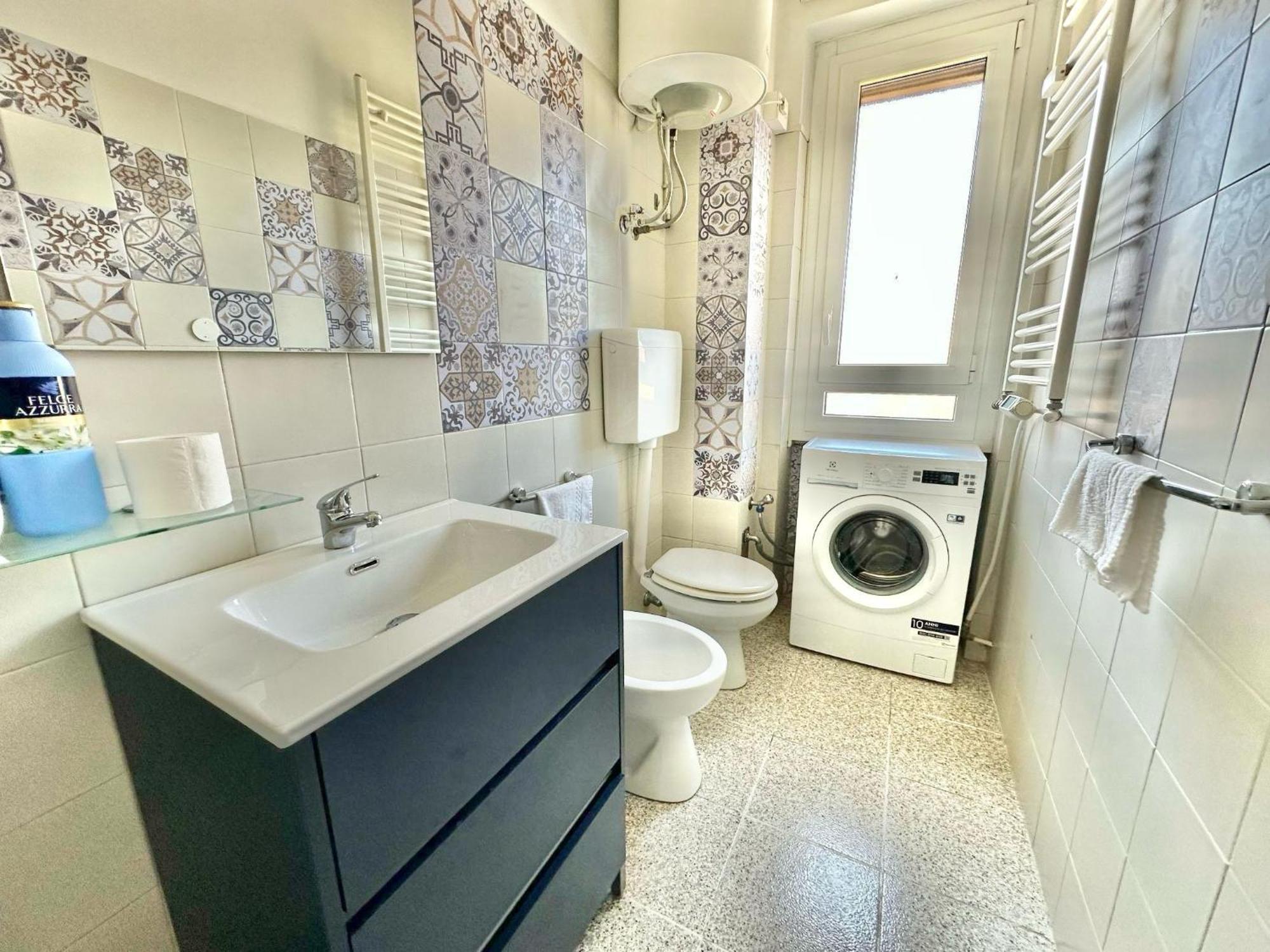 Metro S&m Home, Moderno E Confortevole Con Metro M3 Sotto Casa Appartement *