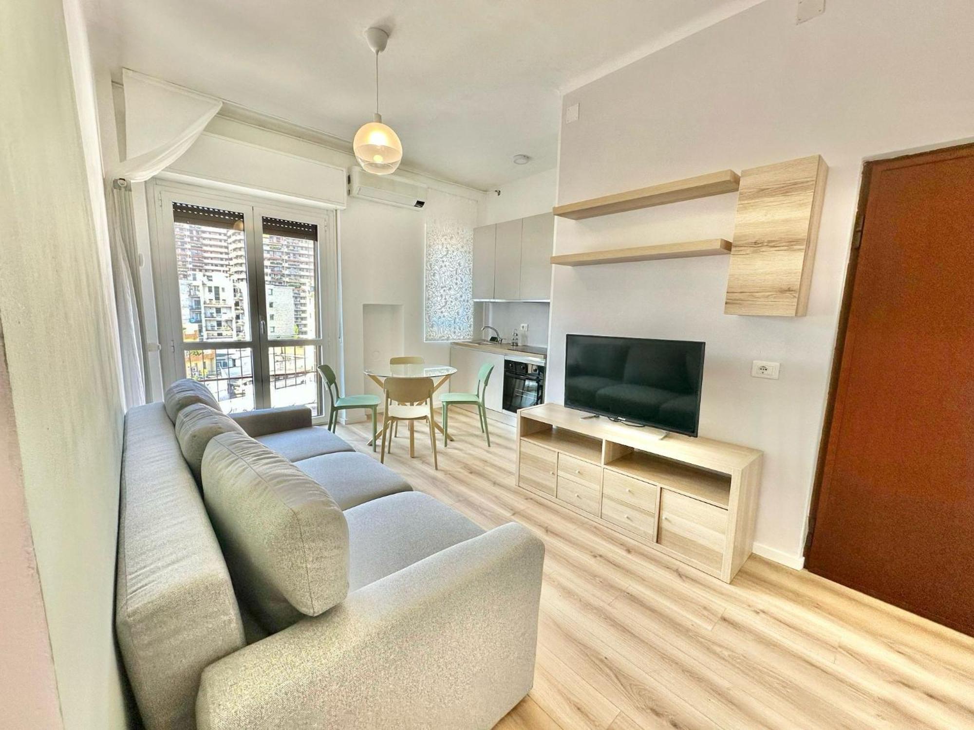 Metro S&m Home, Moderno E Confortevole Con Metro M3 Sotto Casa * Milan