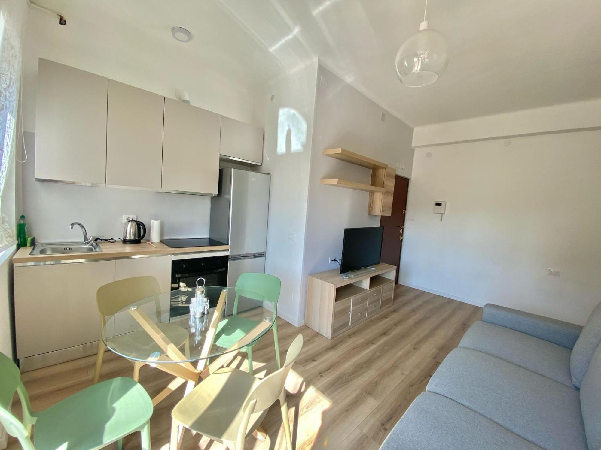 Metro S&m Home, Moderno E Confortevole Con Metro M3 Sotto Casa * Milan